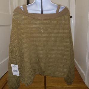 Free People flowey moss green top. NWT